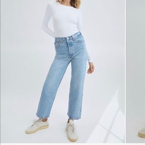 Levi’s ribcage straight ankle jeans